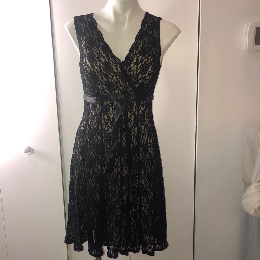 COLLECTION BY DRESSBARN